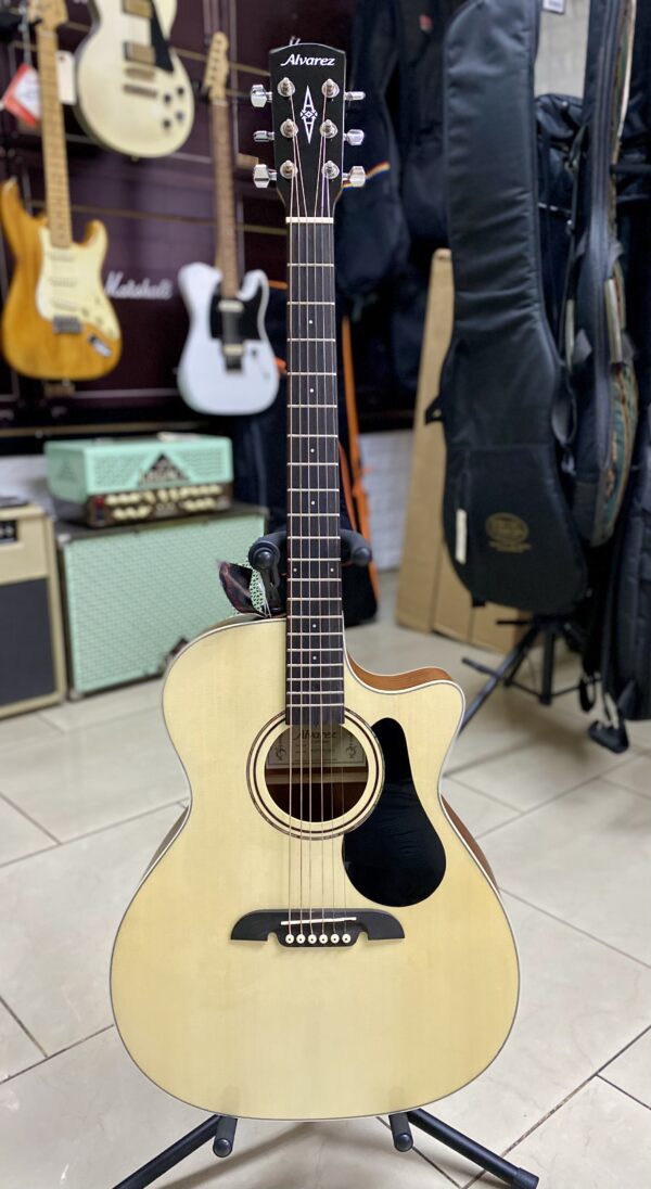 Guitarra Electro-Acustica Alvarez
