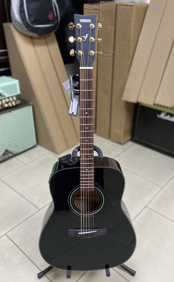 Guitarra Electro-Acustica Yamaha - Imagen 2